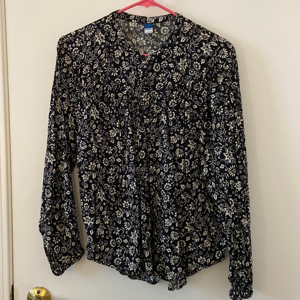 Old Navy Floral Crew Button Down Blouse